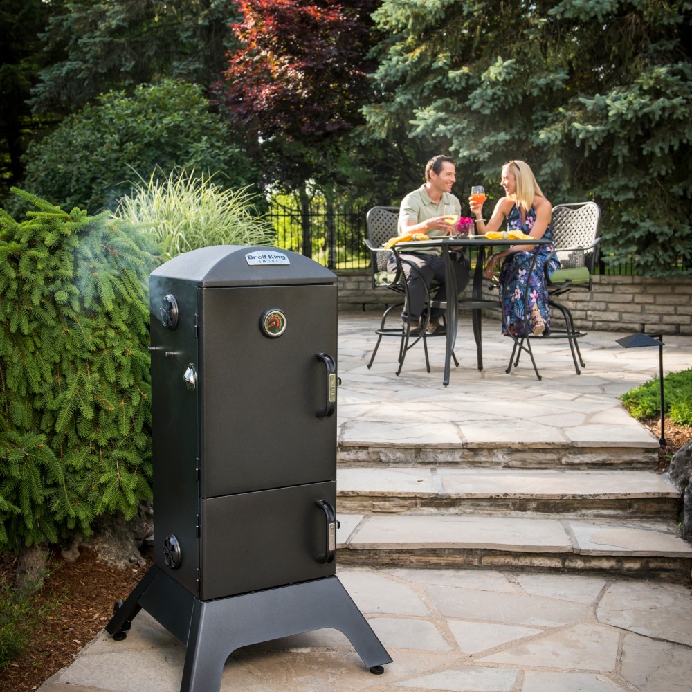 Вертикальна вугільна коптильня Broil King 923610